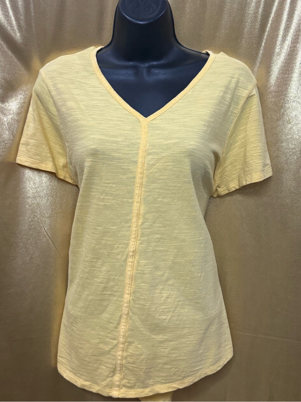 Chico's Bright Yellow Cotton V-Neck Tee - Size 2 (US Large) ☀️